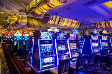 vbcash live-dealer blackjack and roulette tables